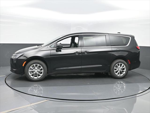 2027 Chrysler Pacifica Select AWD