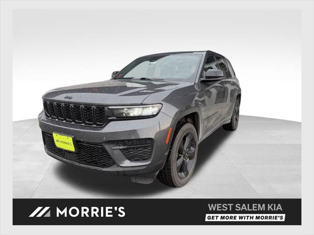 2022 Jeep Grand Cherokee Altitude 4x4 for sale in West Salem, WI