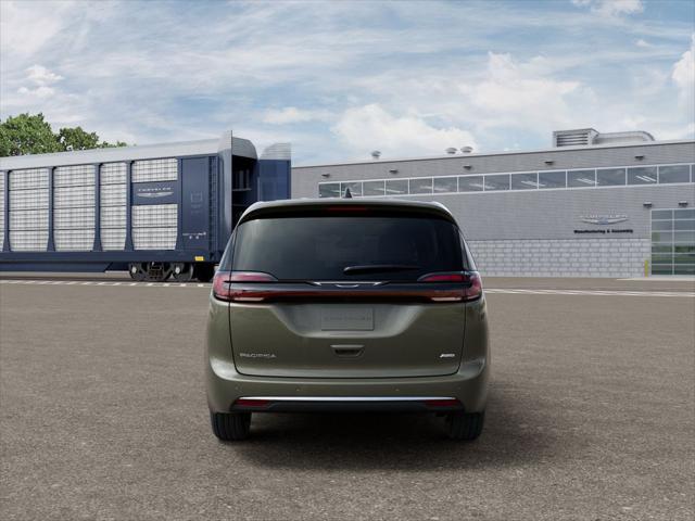 2027 Chrysler Pacifica Select AWD