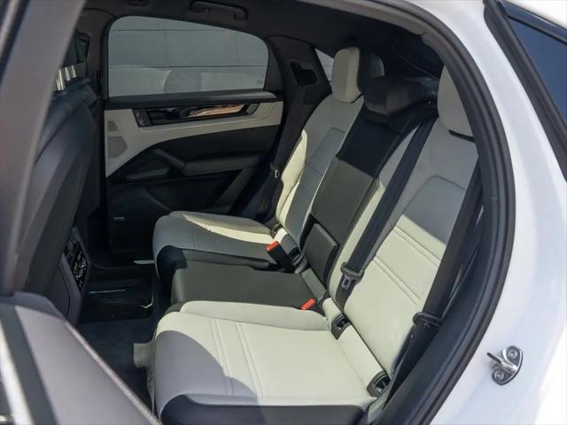 2025 Porsche Cayenne Cayenne