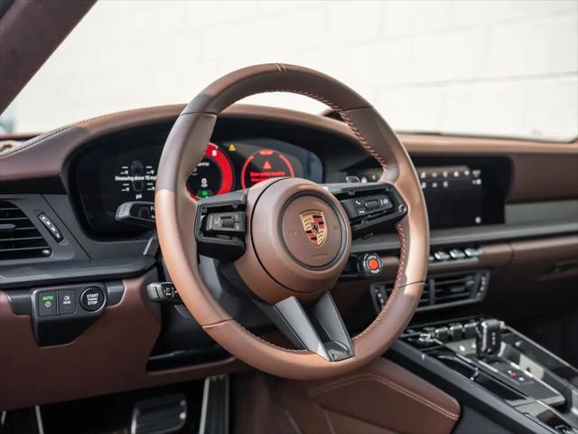 2025 Porsche 911 Carrera 4 GTS