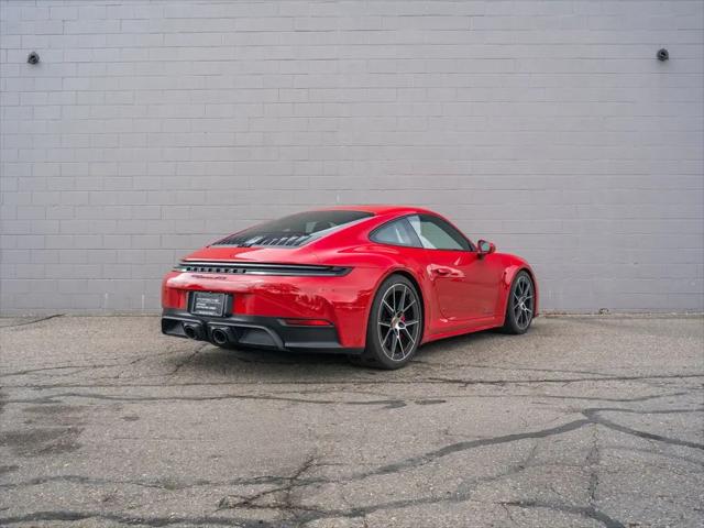 2025 Porsche 911 Carrera 4 GTS