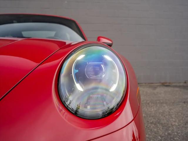 2025 Porsche 911 Carrera 4 GTS