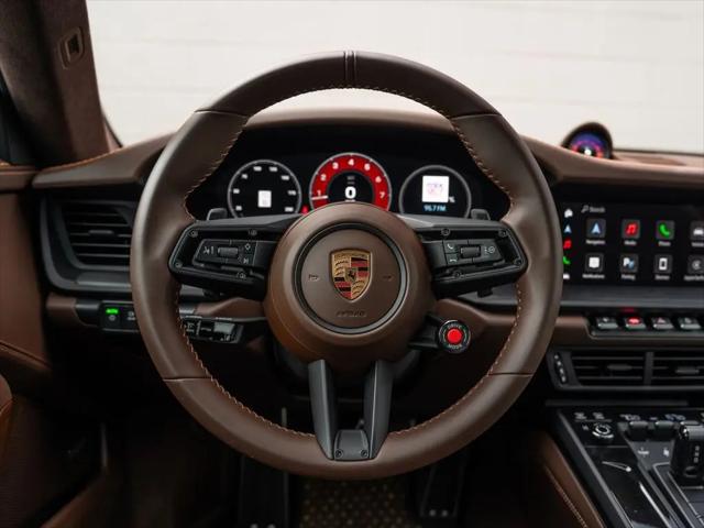 2025 Porsche 911 Carrera 4 GTS