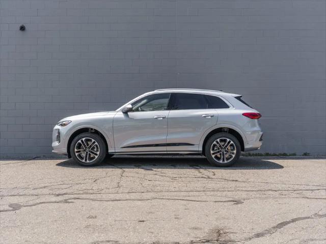 2025 Audi Q5 Premium TFSI quattro S tronic