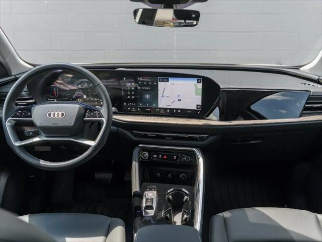 2025 Audi Q5 Premium TFSI quattro S tronic
