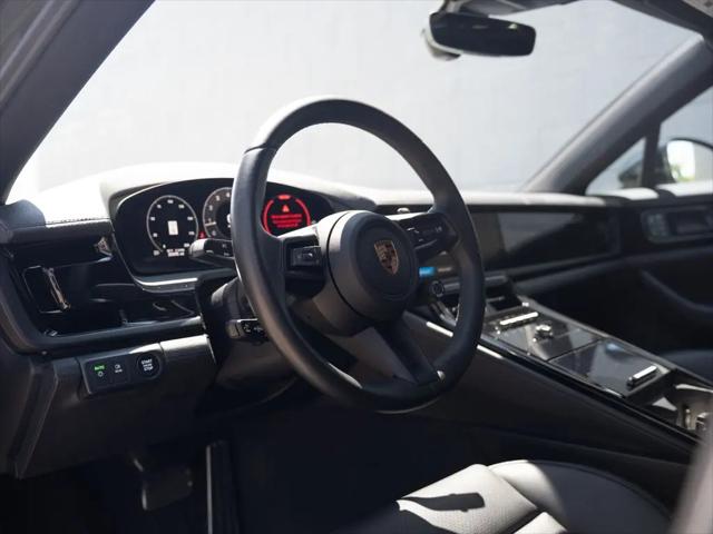 2025 Porsche Panamera 4