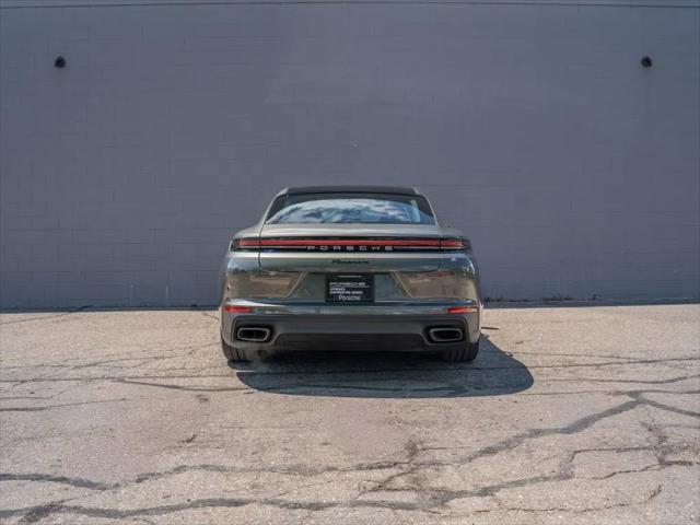 2025 Porsche Panamera 4