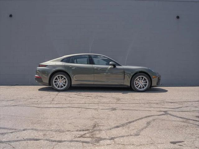 2025 Porsche Panamera 4