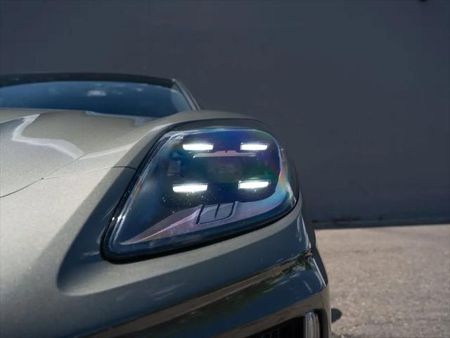 2025 Porsche Panamera 4