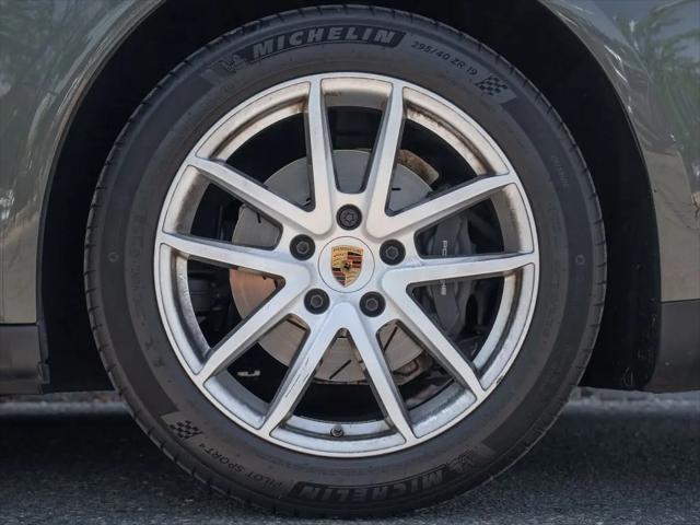 2025 Porsche Panamera 4
