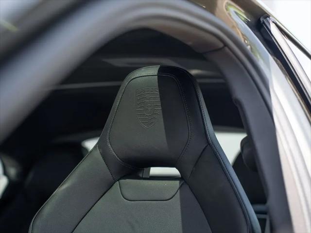 2025 Porsche Panamera 4