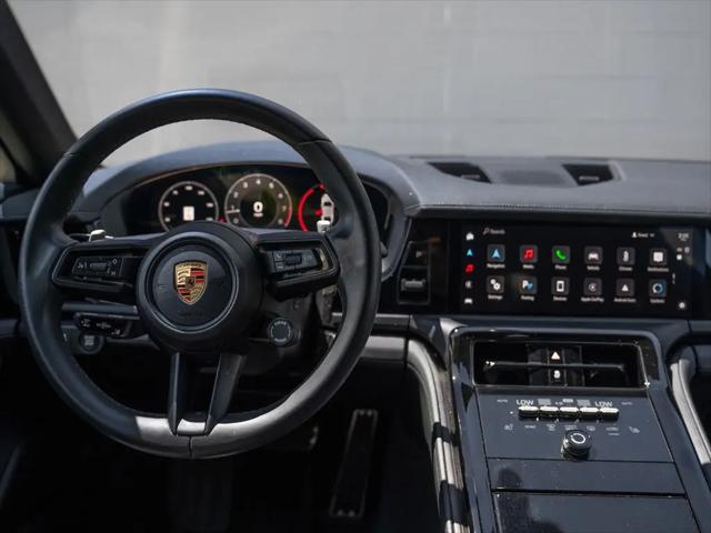 2025 Porsche Panamera 4