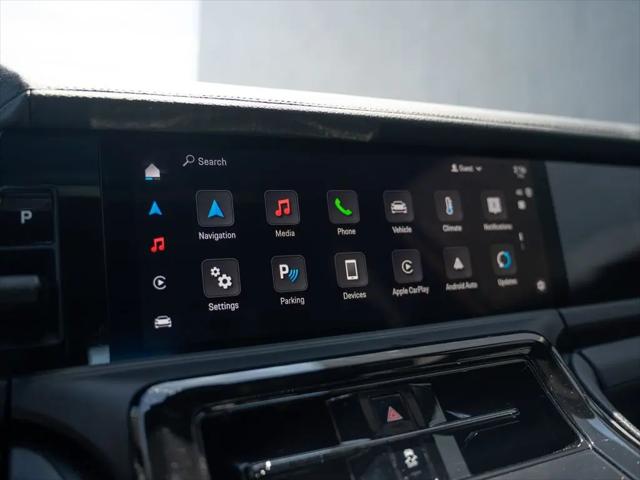 2025 Porsche Panamera 4