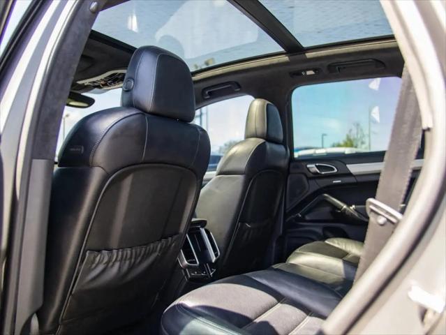 2015 Porsche Cayenne Turbo
