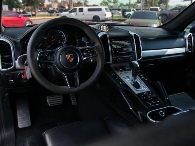 2015 Porsche Cayenne Turbo