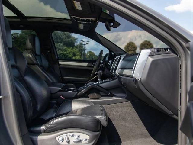 2015 Porsche Cayenne Turbo