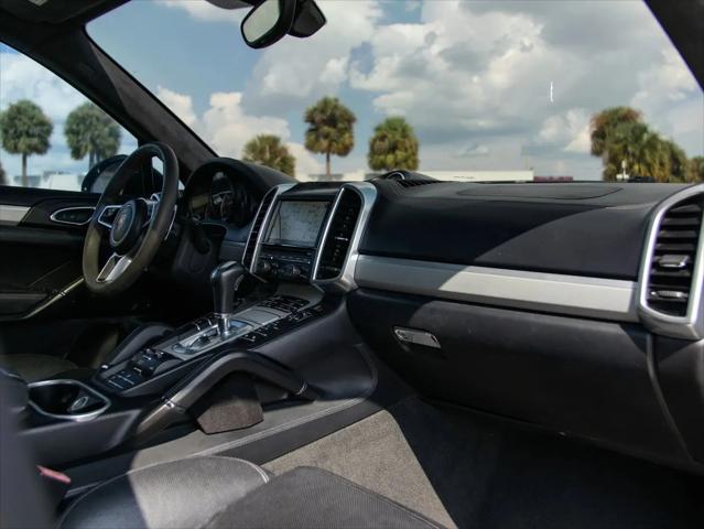 2015 Porsche Cayenne Turbo