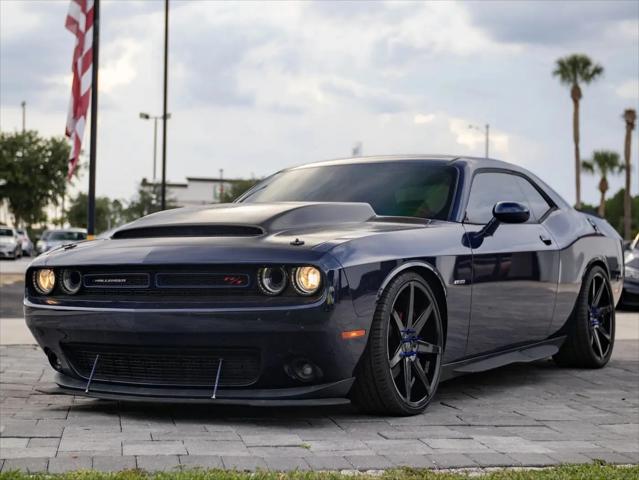 2016 Dodge Challenger R/T Plus