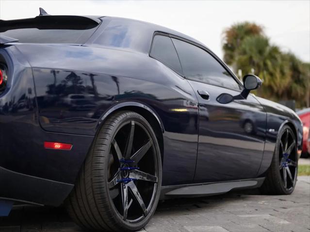 2016 Dodge Challenger R/T Plus