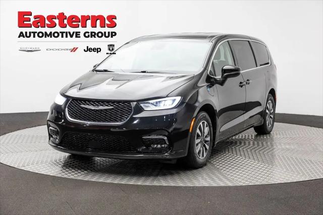 2023 Chrysler Pacifica Hybrid Touring L for sale in Camp Springs, MD