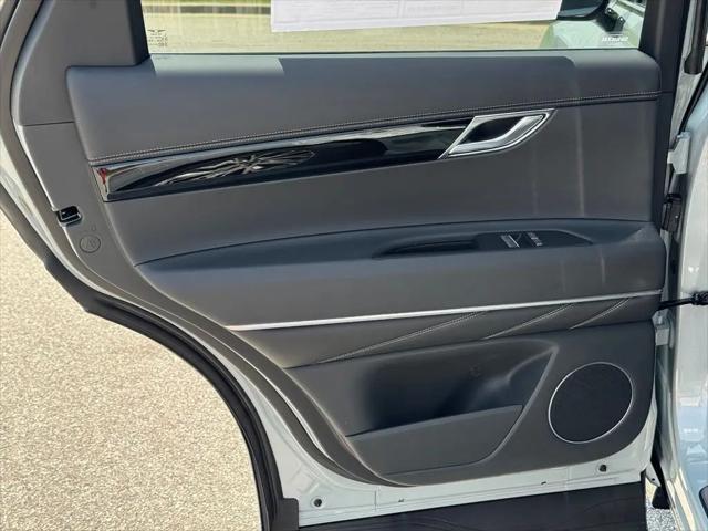 2027 Genesis GV80 2.5T