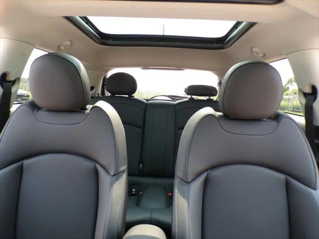 2024 MINI SE Hardtop Cooper