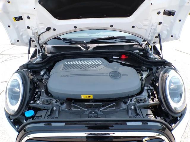 2024 MINI SE Hardtop Cooper