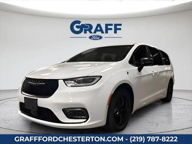 2024 Chrysler Pacifica Hybrid S Appearance Pkg for sale in Chesterton, IN