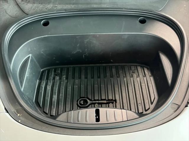 2021 Tesla Model 3 Standard Range Plus Rear-Wheel Drive