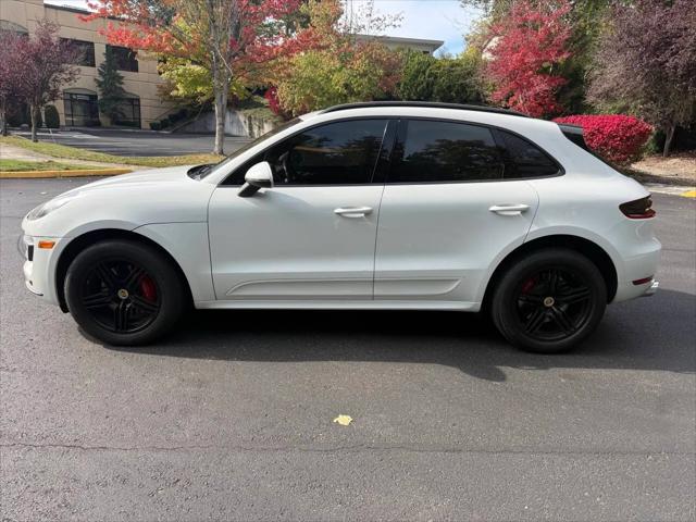 2015 Porsche Macan Turbo
