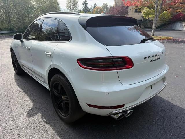 2015 Porsche Macan Turbo