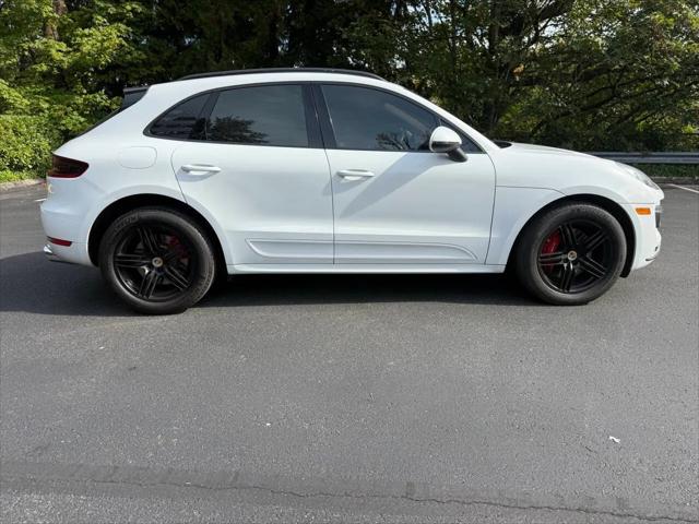 2015 Porsche Macan Turbo