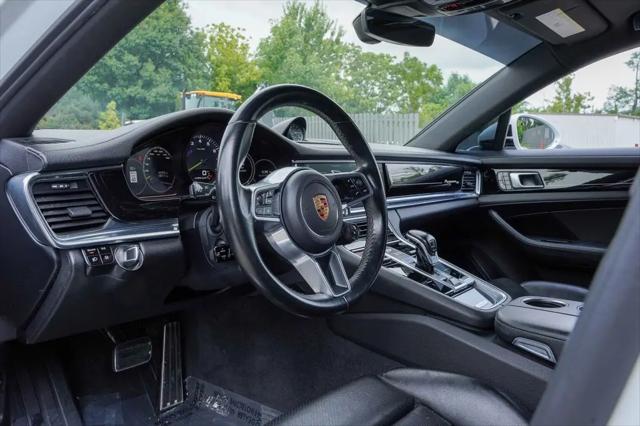 2020 Porsche Panamera E-Hybrid 4 10 Years Edition