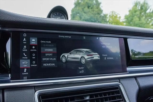 2020 Porsche Panamera E-Hybrid 4 10 Years Edition