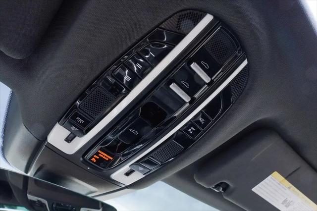2020 Porsche Panamera E-Hybrid 4 10 Years Edition