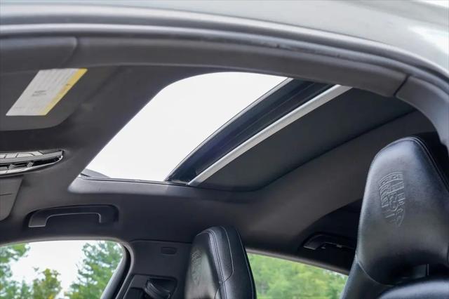 2020 Porsche Panamera E-Hybrid 4 10 Years Edition