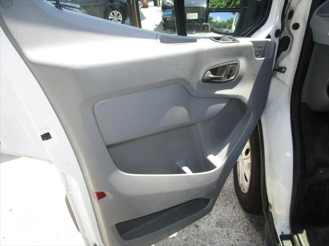 2017 Ford Transit XLT