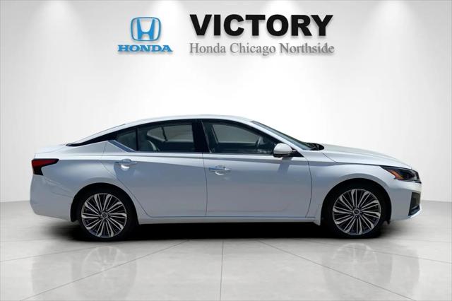 2024 Nissan Altima SL FWD