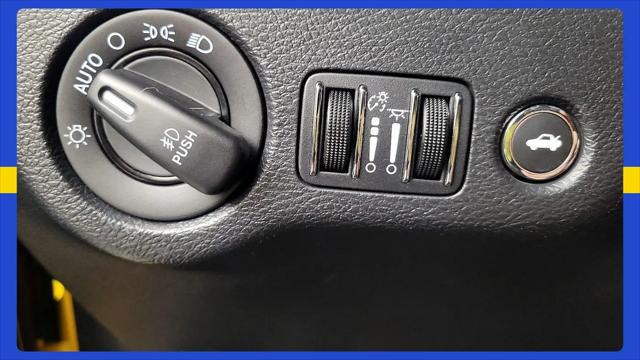 2017 Dodge Challenger 392 Hemi Scat Pack Shaker