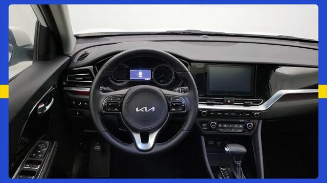 2022 Kia Niro LXS SE