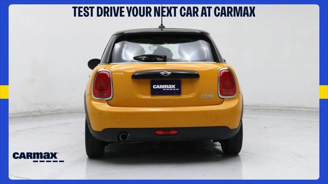 2017 MINI Hardtop Cooper