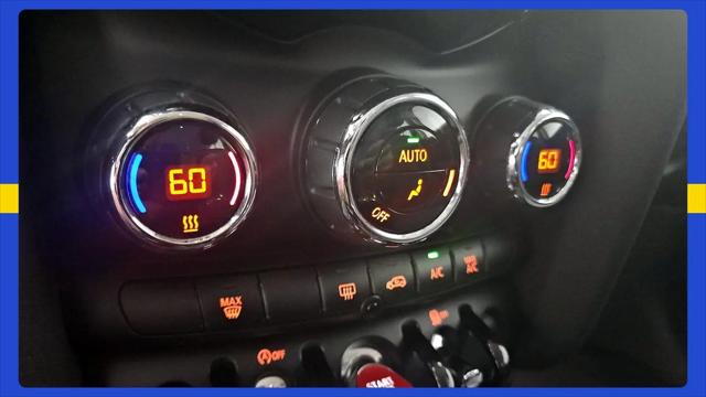 2017 MINI Hardtop Cooper