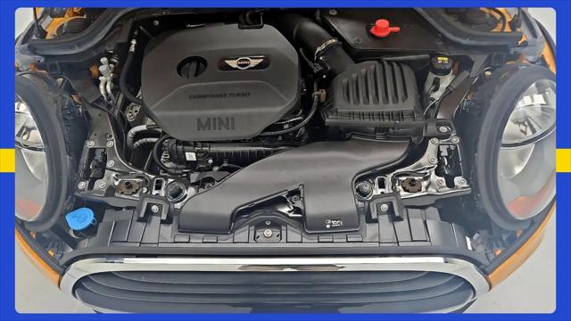 2017 MINI Hardtop Cooper