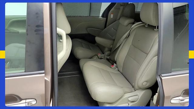 2020 Toyota Sienna XLE Premium