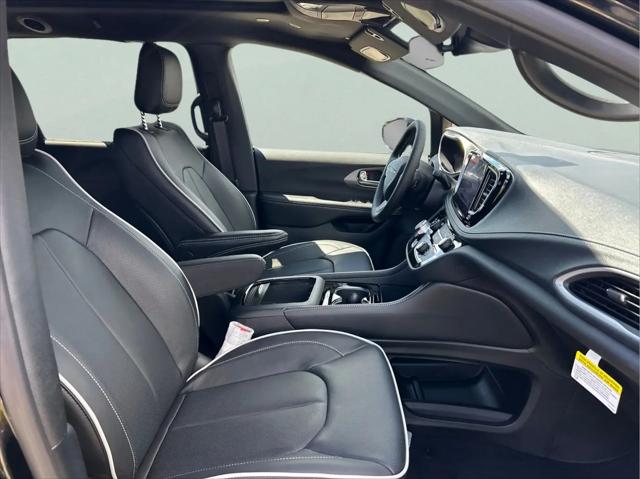 2027 Chrysler Pacifica Limited