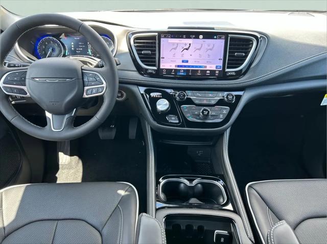 2027 Chrysler Pacifica Limited