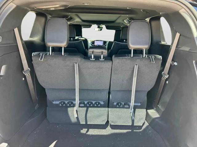2027 Chrysler Pacifica Limited