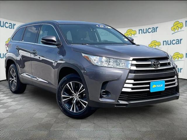2019 Toyota Highlander LE for sale in Norwood, MA