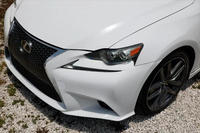 2015 Lexus IS 250 Crafted Line